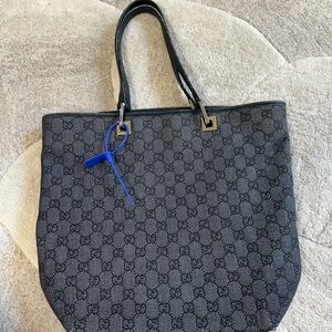 GUCCI DENIM TOTE (CORNER WEAR)